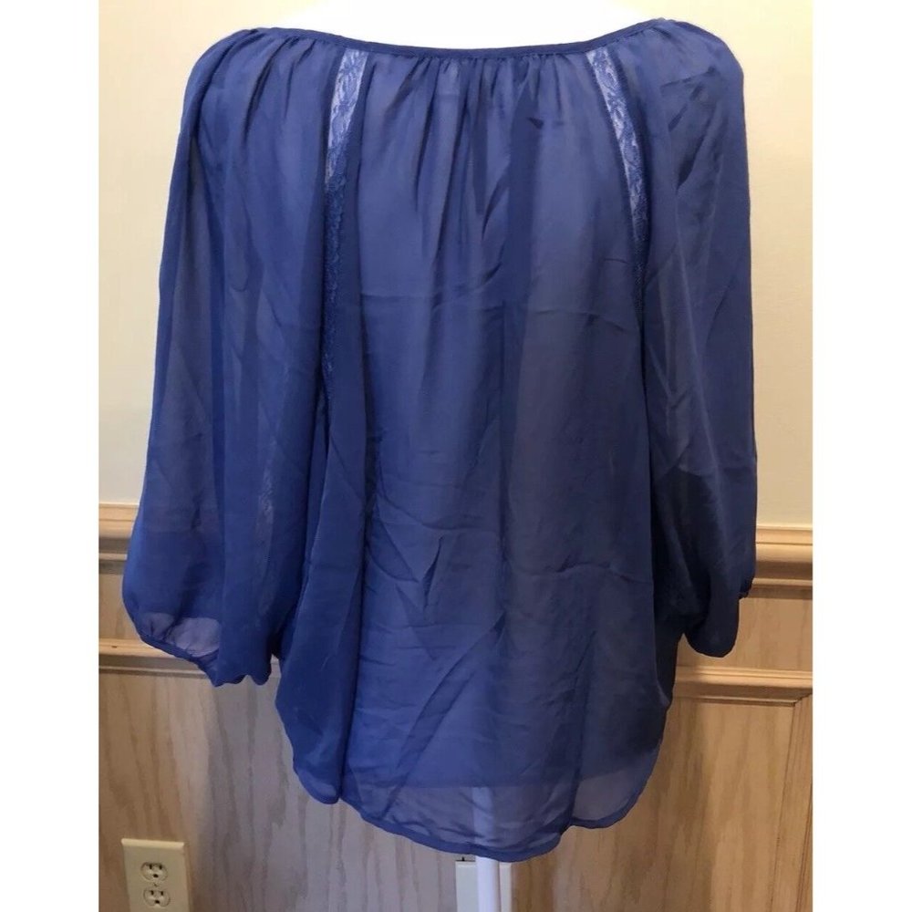LC Lauren ~ Blue Sheer Lace Batwing Dolman Sleeve Button Front Blouse ~Size Sm. - Picture 3 of 9